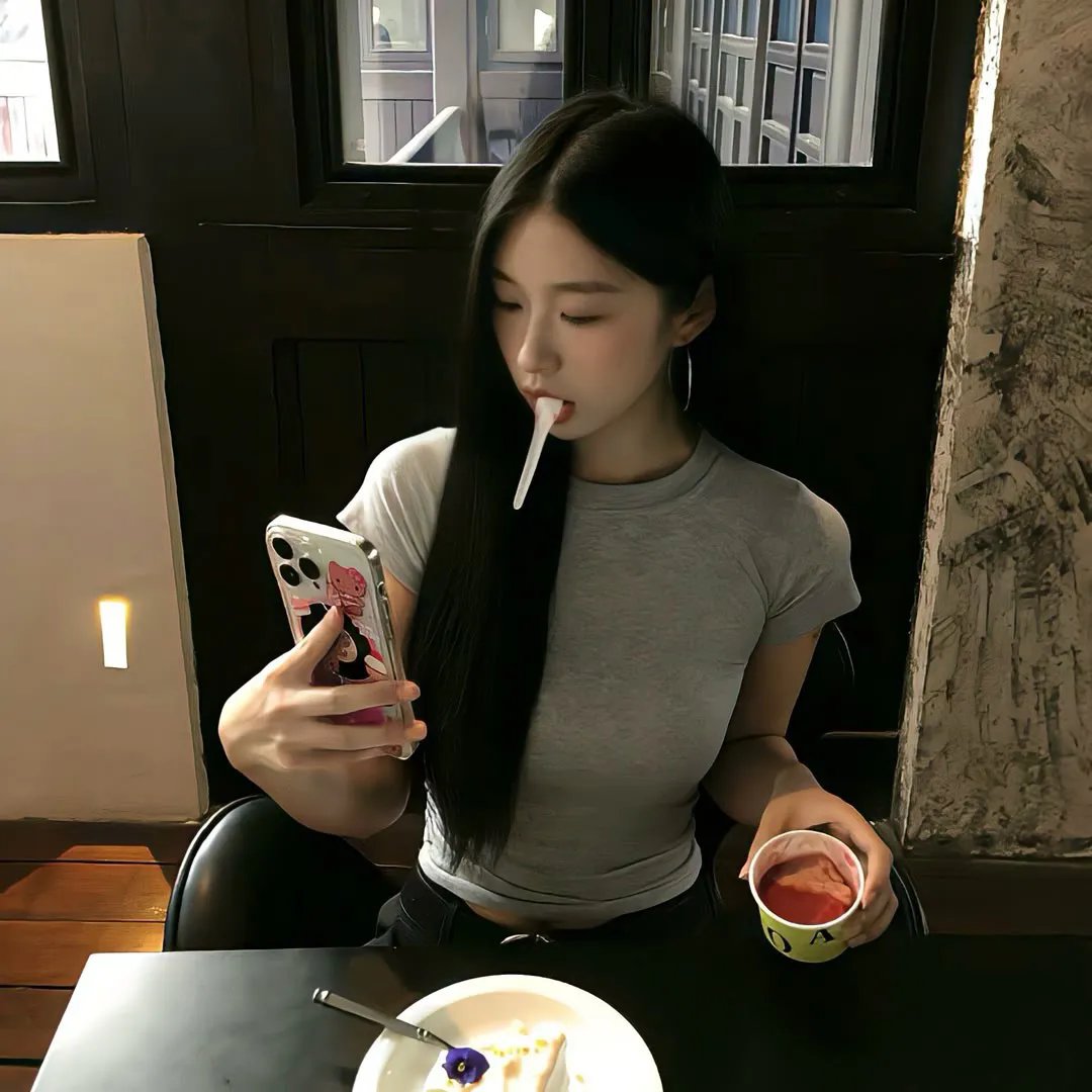 万花嬉春